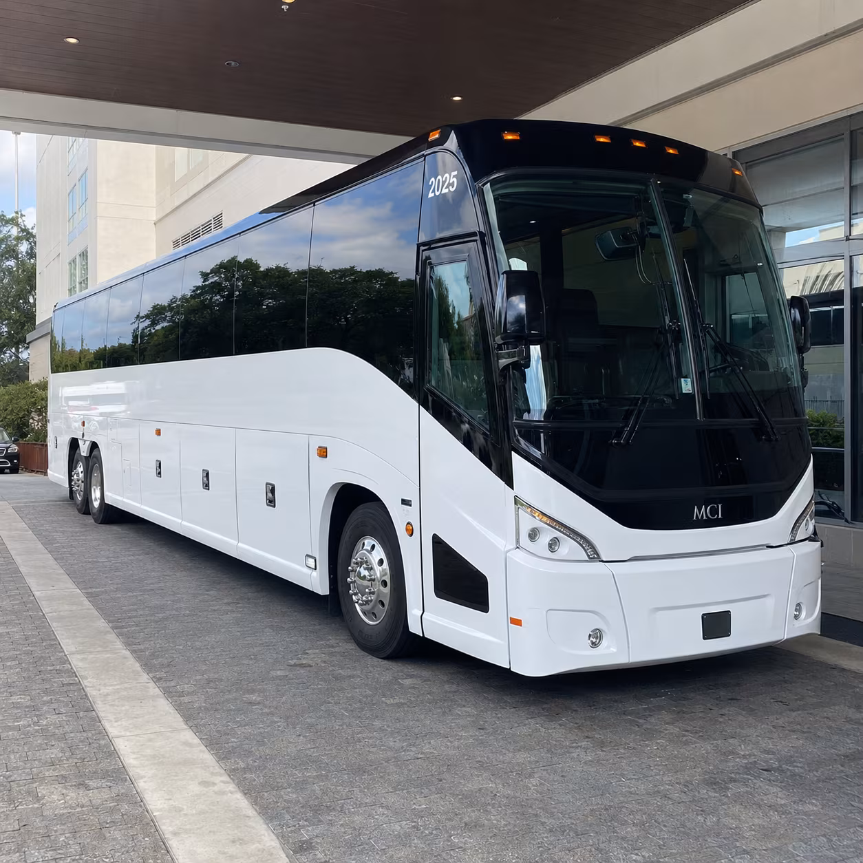 Rochester Airport Shuttle & Transportation party bus exterior